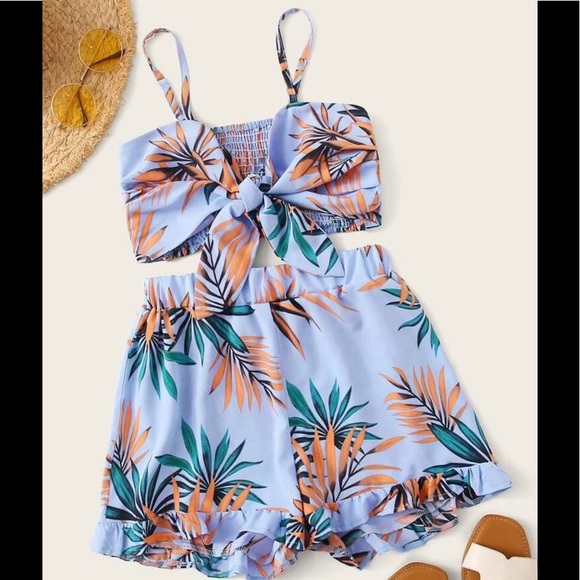 SHEIN Other - Print Knot Front Cami Top With Ruffle Hem …